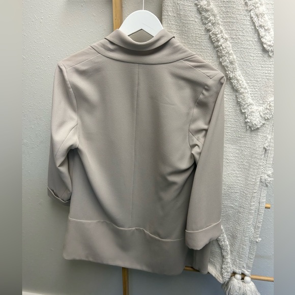 Open front blazer - Picture 2 of 2